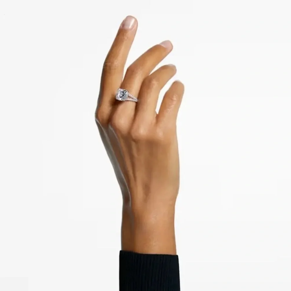 Swarovski Stunning Solitaire Statement Ring Convex Crown